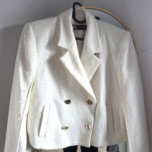 Zara White Textured Blazer with Wide Lapels